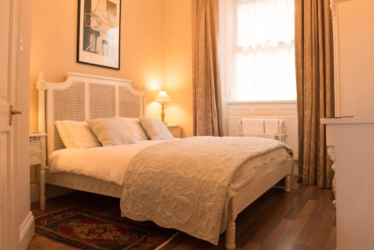 Ascot House Hotel 토키 외부 사진
